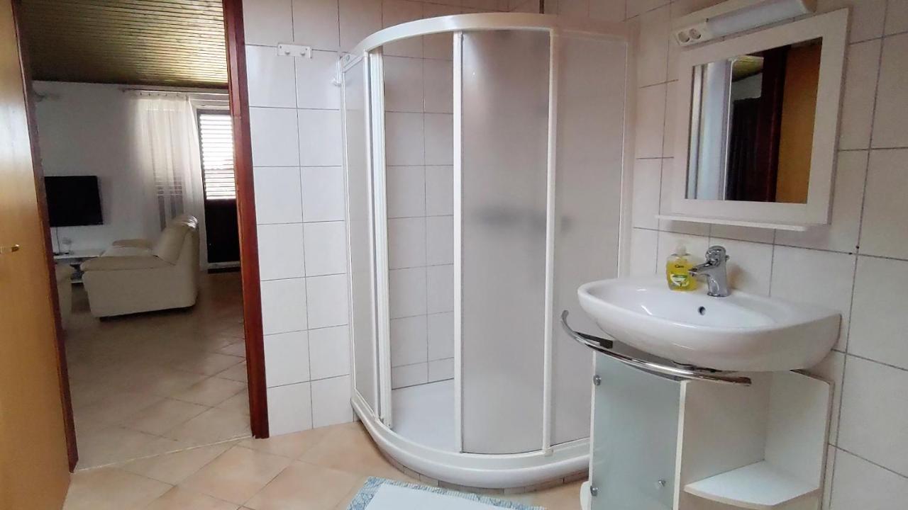 House Elan Apartment Kornic Luaran gambar